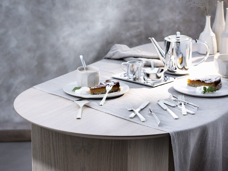 R&B Alta Silver Cutlery Table Setting