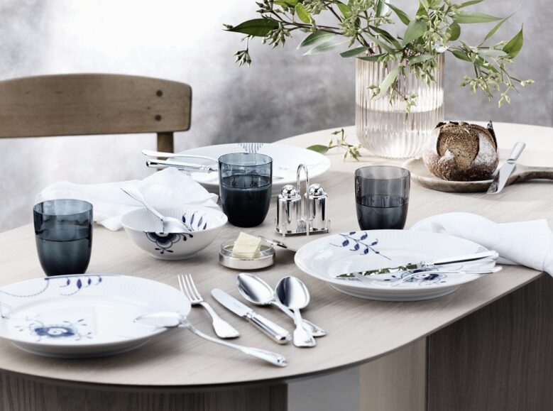 Robbe & Berking Alta Salt and Pepper Table Setting