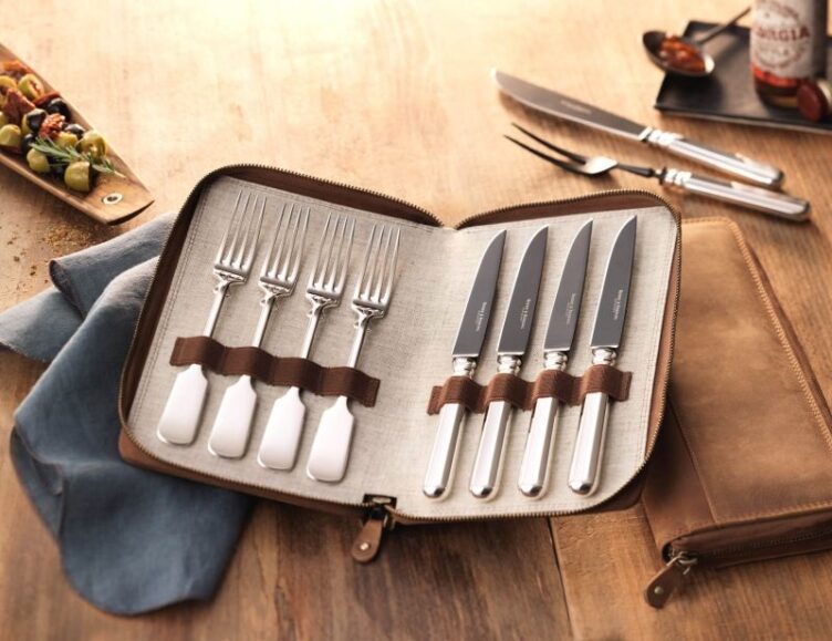 R&B Alt Spaten Steak Knife and Fork Set of 4 in Leather Pouch Frozen Black